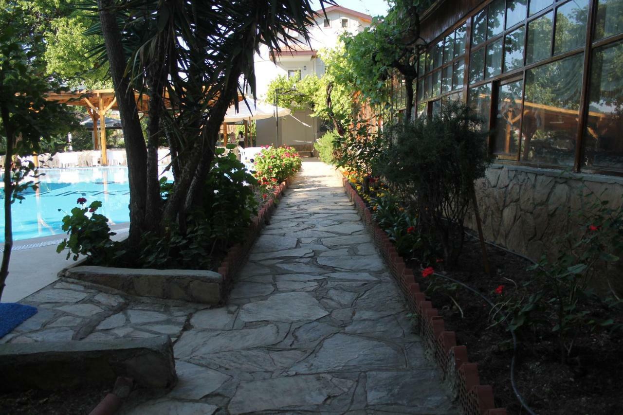 Club Turkuaz Garden Hotel Adult Only Fethiye Exterior photo